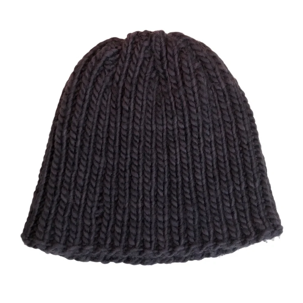 Chunky Knit Beanie‎ with Removable Oversized Pom-Pom